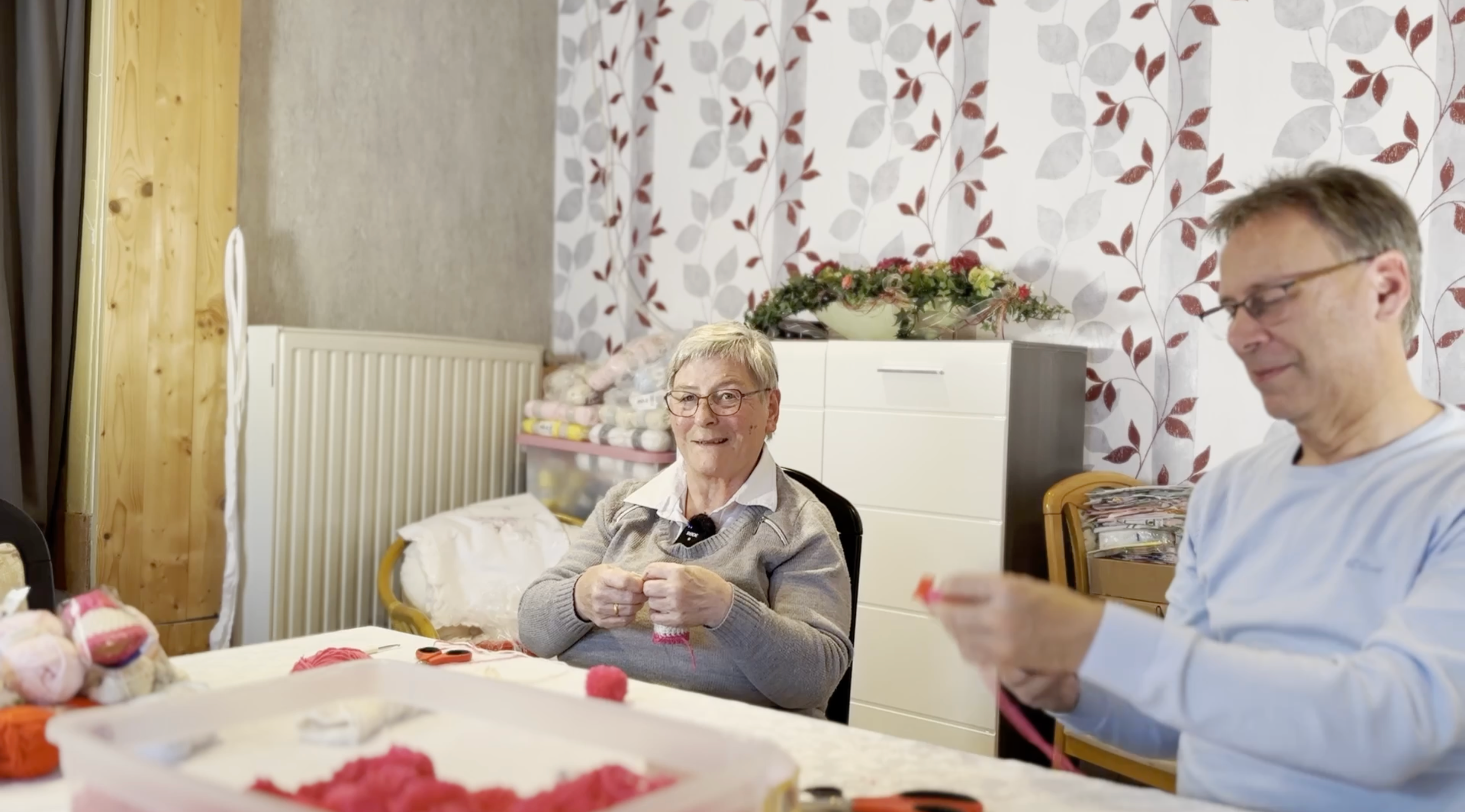 On the contrary, the production of our hats is a highly familiar and personal affair. Our motto "made with love" is almost an understatement. Christa and Harald, at home in Schönwald in the peaceful Franconia, have been crocheting all our hats from the beginning. Equipped with truly masterful crochet skills and never-ending supplies of the good myboshi wool from Christa's Wollstübchen. If you ask Christa how long she has been pursuing her favorite hobby, you'll be amazed to learn that she could crochet since she was a little girl, even before she learned to read and write.