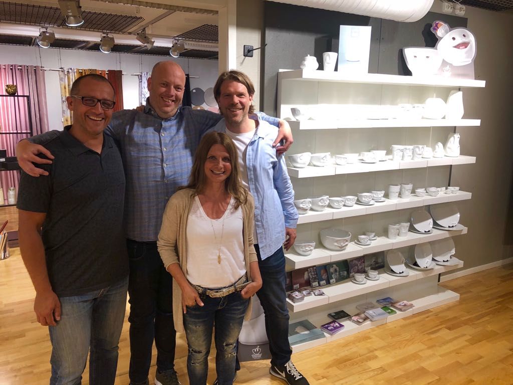  In June 2018, Edina and Marc had their first encounter with the land of Vikings and economic affluence. The Key Account Manager and the CEO of FIFTYEIGHT wanted to pay a visit to our new distributor team, consisting of our long-time distro partner Christopher Roren from Oslo and entrepreneur André Vevle with his state-of-the-art warehouse in Skogn near Trondheim. 
